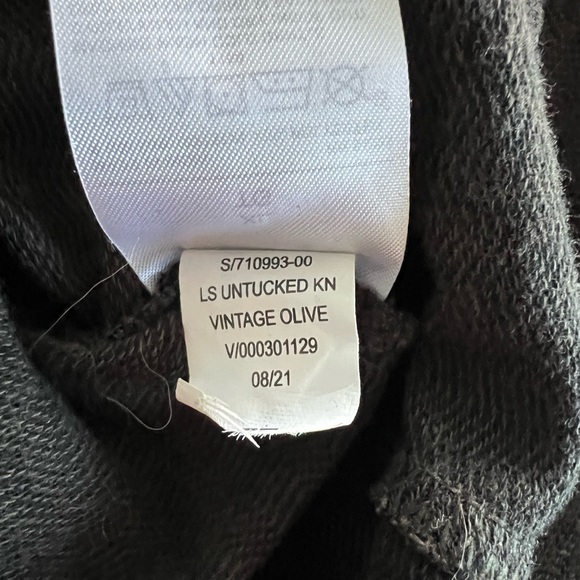 Banana Republic Men's Long Sleeve Button-Up Shirt - Picture 4 of 4